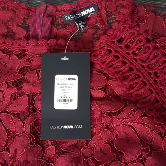 Fashion Nova Burgundy Lace dress - Picture 5 of 6
